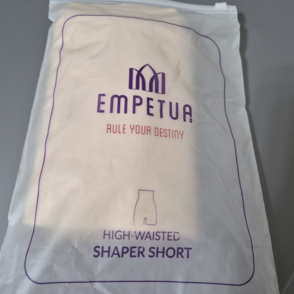 Empetua High-Waisted Shaper Short